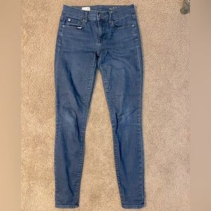 GAP Dark Wash Jegging